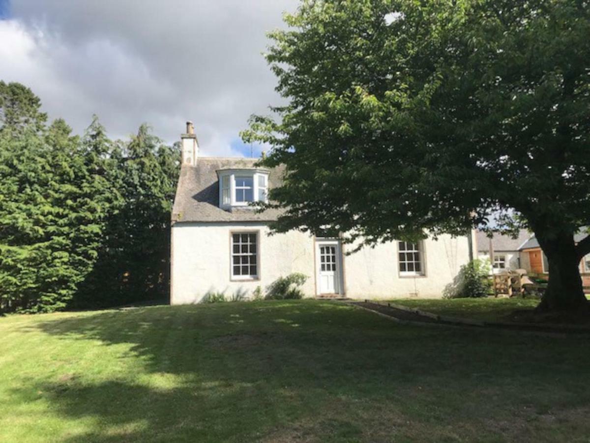 Traditional Family Home In Royal Deeside Aboyne Eksteriør billede